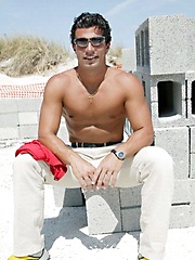 Athletic latin dude posing outdoor