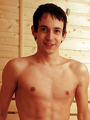 Threesome studs bareback sex