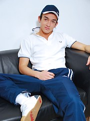 Gay sporty studs have wild groupsex action