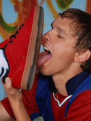 Palmer Lewis and Stave licking each other foots and fucking