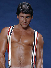 Vinatge pics of a hot youn athlete posing naked