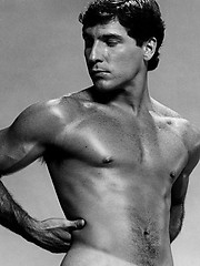 Vinatge pics of a hot youn athlete posing naked