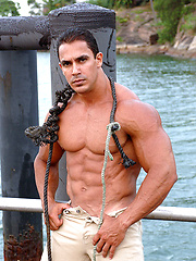 Bruno\\\\\\\'s just another huge and handsome, stiff-cocked, ripped muscleman
