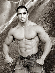 Bruno\\\\\\\'s just another huge and handsome, stiff-cocked, ripped muscleman