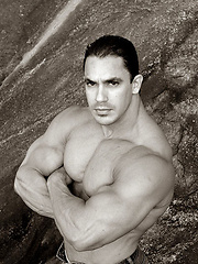 Bruno\\\\\\\'s just another huge and handsome, stiff-cocked, ripped muscleman