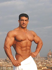 Strong bodybulder Tarek
