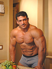 Strong bodybulder Tarek
