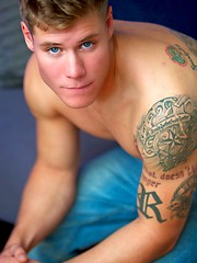 Hung new recruit Davis shows his huge thick veiny monster