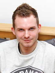 Gorgeous Louis Goodwin loves some kinky action