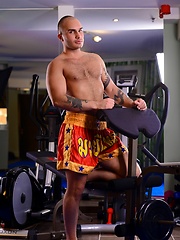 Hairy dude in a gym