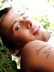 Sexy stud Austin Storm masturbates