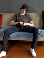 Alterna boy Jeremy Jagger shows his amazing cum tower 