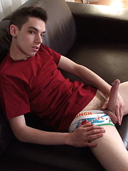 Twink wanking off his dick