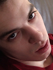 Twink wanking off his dick