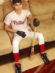 Athletic stud London Sawyer jerks off after baseball game.