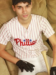 Athletic stud London Sawyer jerks off after baseball game.