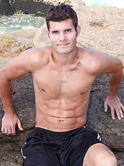 Tanned guy Ian
